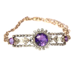 Purple Majesty: A Victorian Bracelet s Tale of Nobility and Wisdom